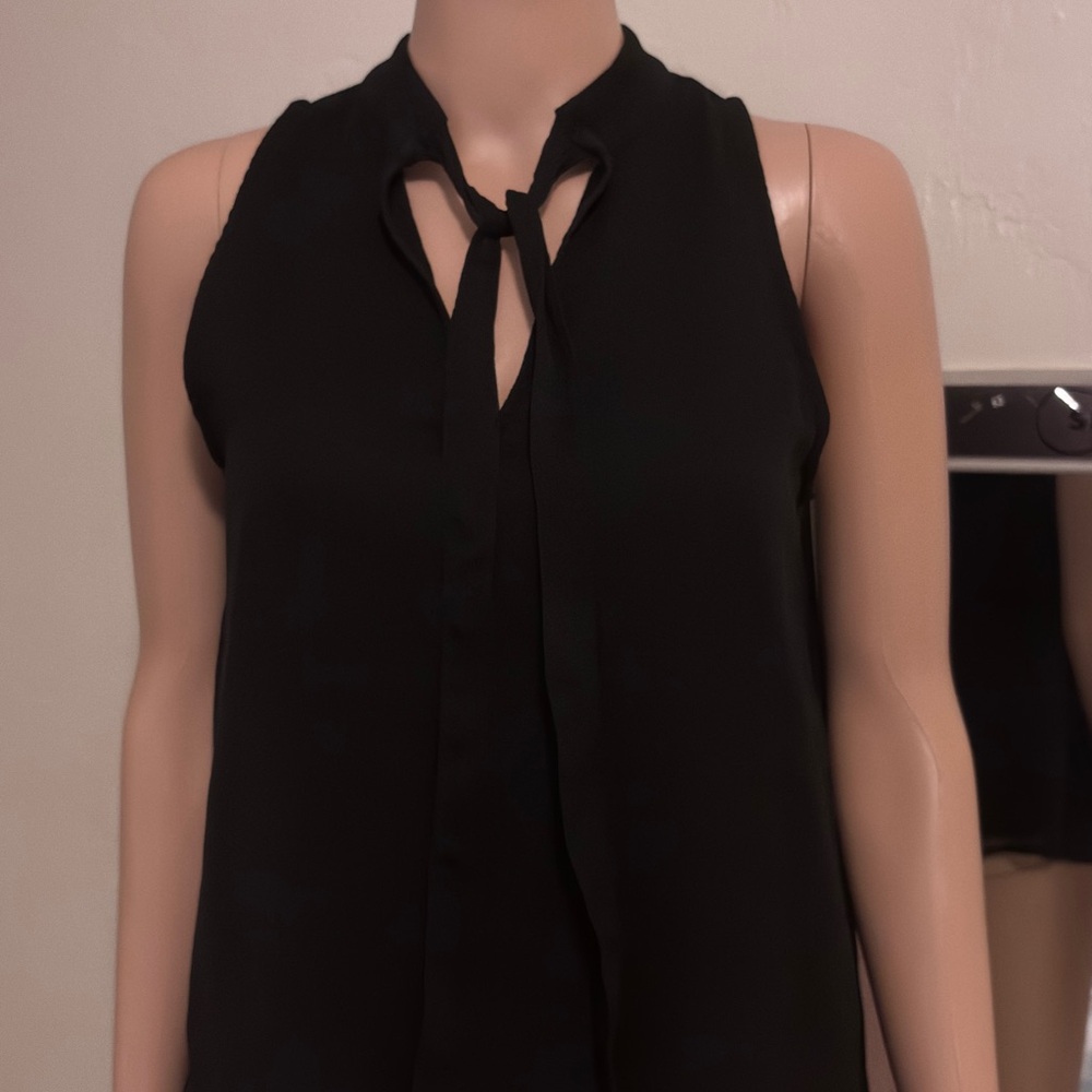 Old Navy Black Sleeveless Tie Front Blouse